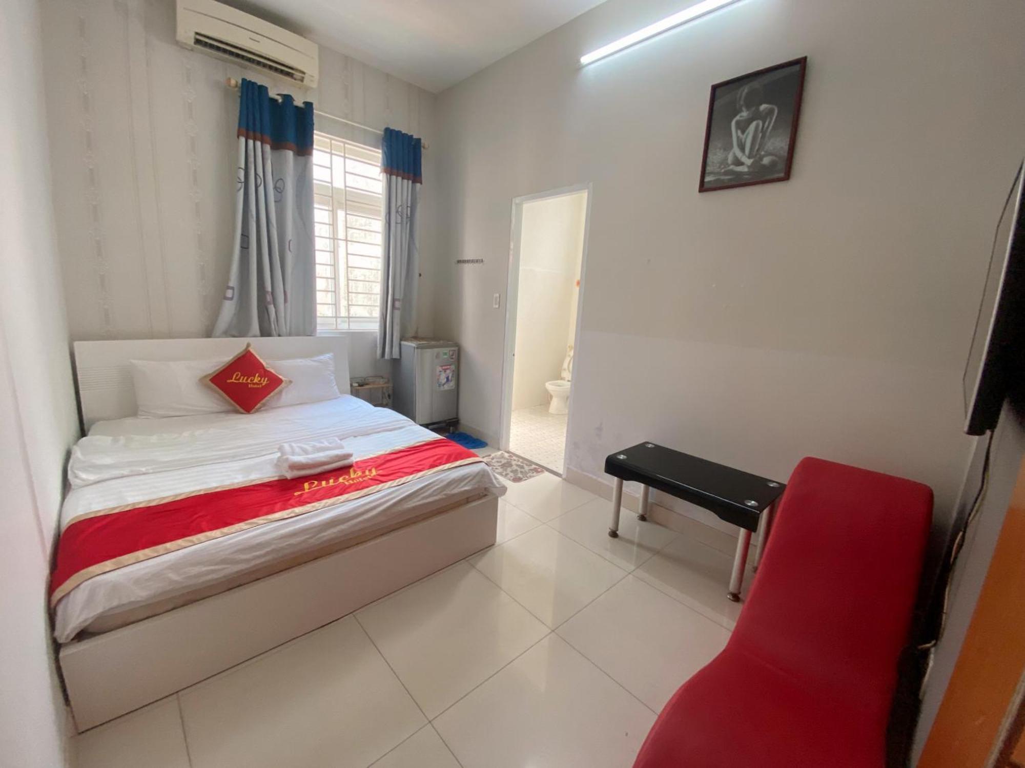 הו צ'י מין סיטי Lucky Hotel מראה חיצוני תמונה